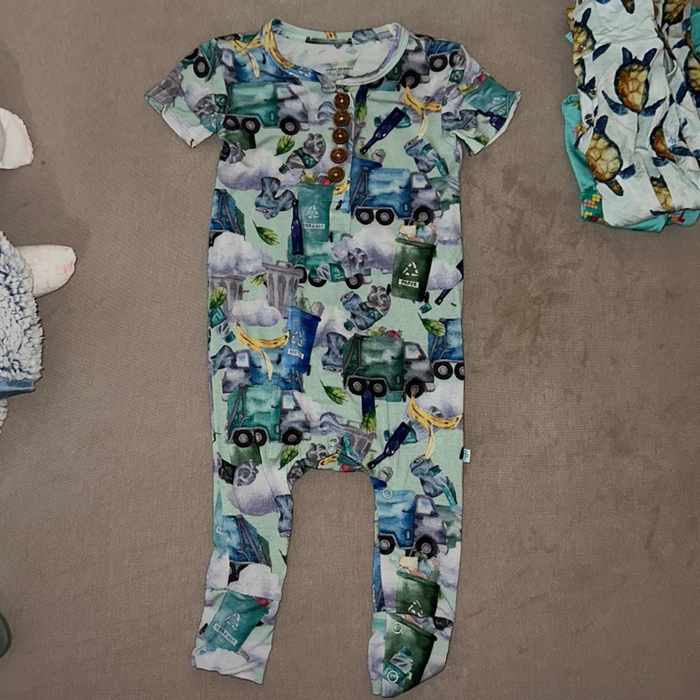 Posh peanut nwot size 12-18m